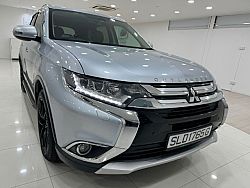 Mitsubishi Outlander 2.4 CVT AWD Sunroof Facelift 2016 Silver